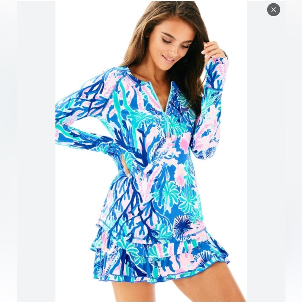 EUC Lilly Pulitzer Delaynee Meryl Luxletic Top Half Zip Jet Stream Size Medium - Picture 2 of 16